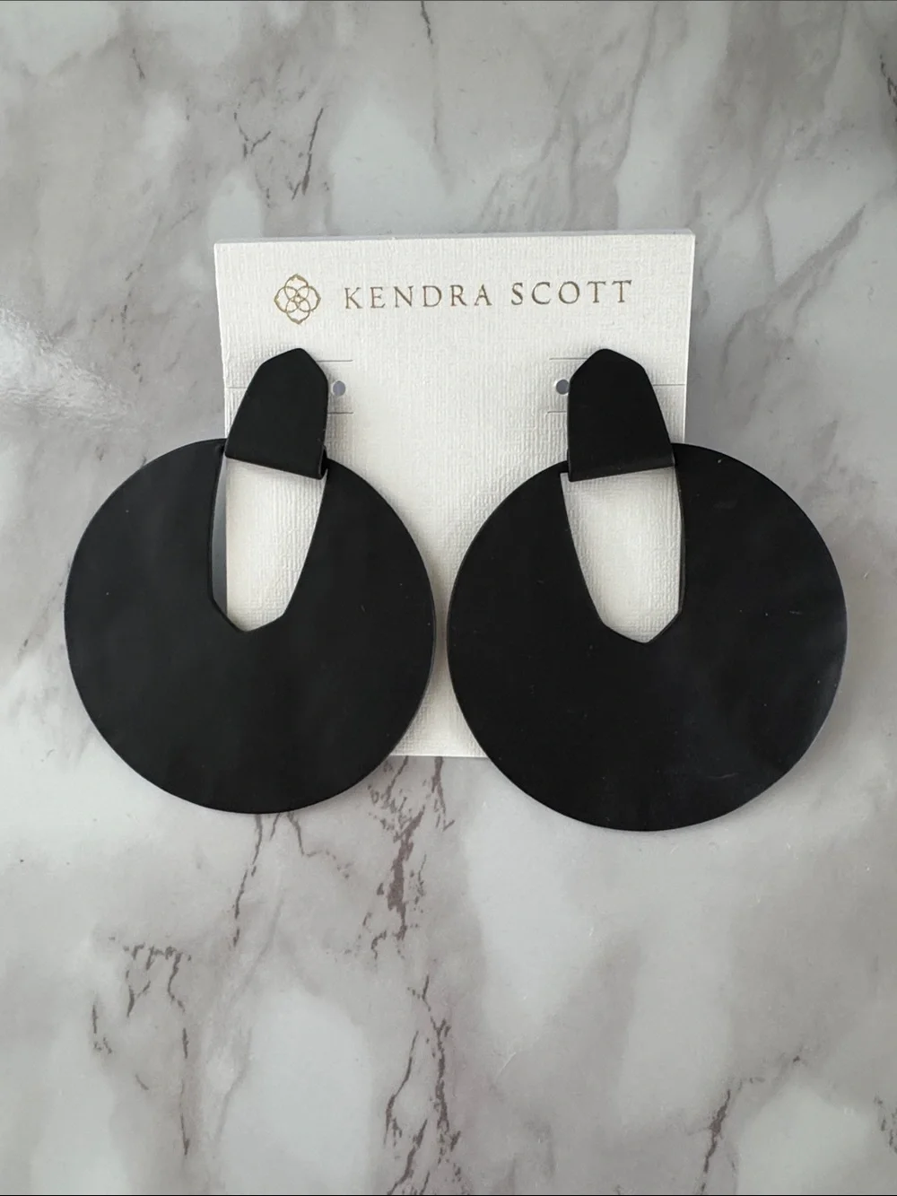NWOT Kendra Scott Diane Large Disc Earrings - Picture 2 of 7